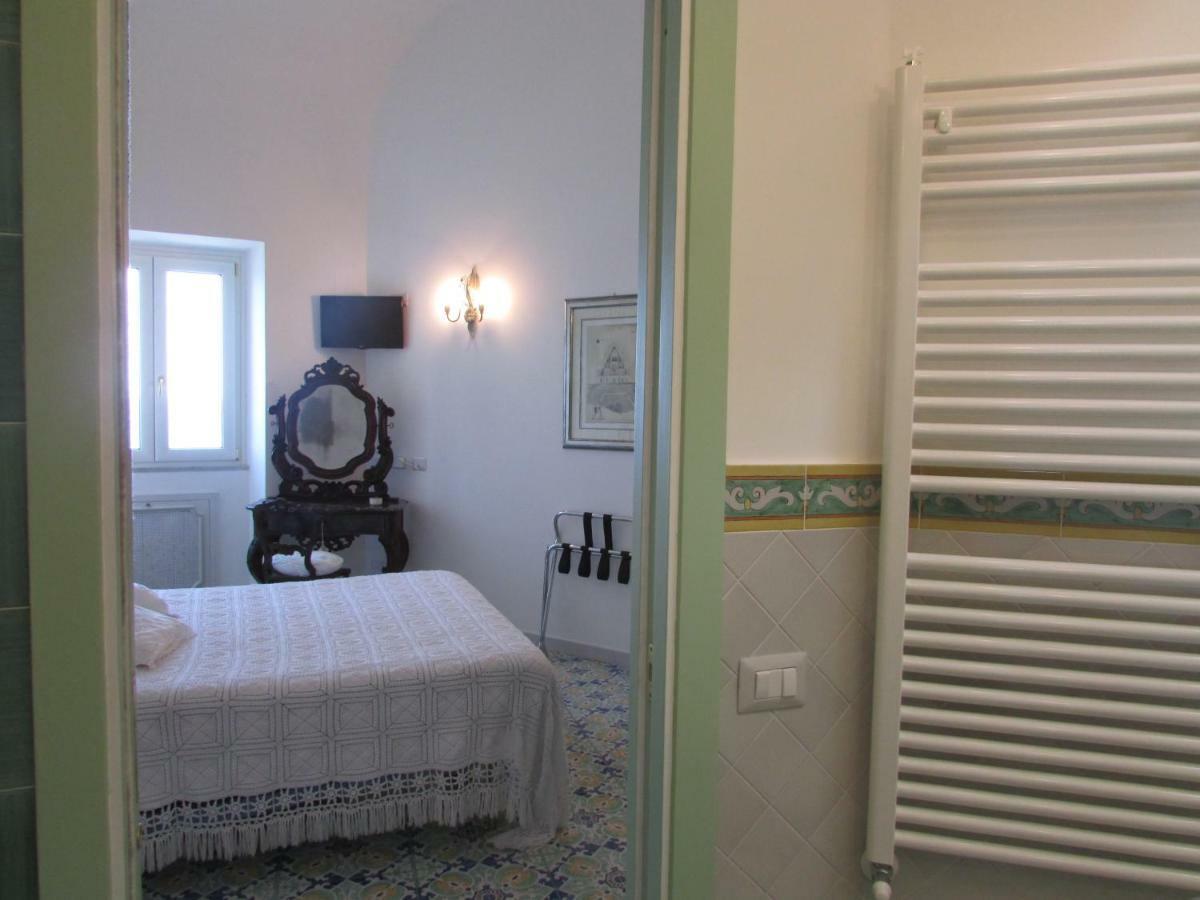 Domus Claudia Hotell Atrani Exteriör bild